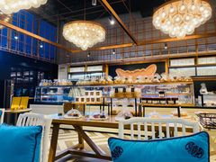 面包甜点陈列柜-牛角村(大族广场店)