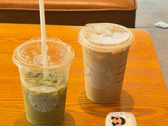 -星巴克(武汉江夏中百广场店)