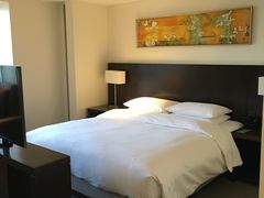 大床-深圳东门凯悦嘉轩酒店