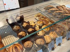 -VERIE BAKEHOUSE