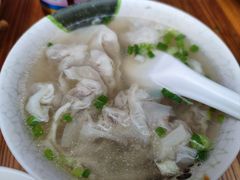 -依云煎包店