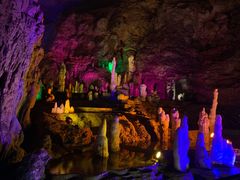 -泰安地下龙宫景区