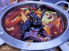 -溢心园香河肉饼总店