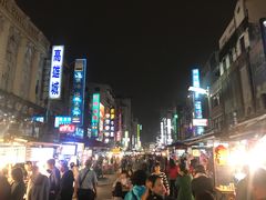 -六合夜市