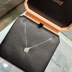 -Zbird钻石小鸟·钻戒婚戒定制高端珠宝私人定制中心