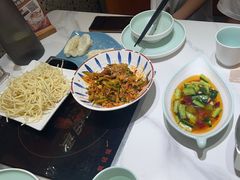 -黄记煌三汁焖锅(新佳丽江汉路店)