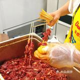 ✅现串现烤的牛肉串来啦……