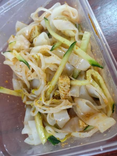 西安凉皮(东龙店)-"昨天点的外卖~感觉咸口了一些,还是比较喜.