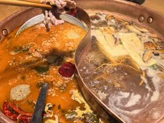 酸辣锅底-洱火云南酸菜牛肉火锅(石景山当代商城店)