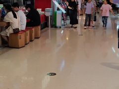 -瑞虹新天地月亮湾