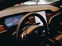 -TESLA 特斯拉(上海太古汇体验店)