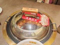-锅飘飘·东北铁锅炖(雨花客厅店)