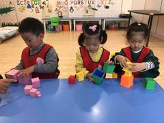 -爱乐梵国际儿童教育中心(古美店)