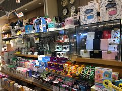 -LOG-ON(屯门广场店)