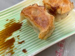 玉米鲜肉煎饺-芬芳甜品(同福路店)