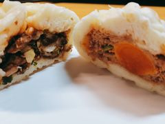 咸蛋黄超人包-老陶包子铺(南大西南村店)