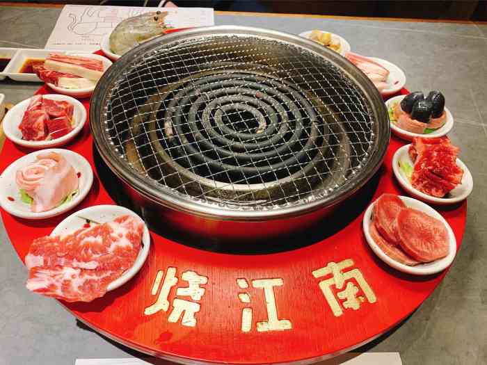 烧江南烤肉(大悦城店)-"[薄荷]环境: 比较日式的环境,还不错,.