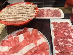 -宽板凳老灶火锅(台湾街店)