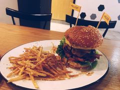 -HELLO 27 意面·沙拉·帕尼尼