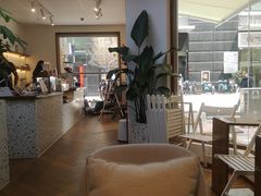 -Line 咖啡(石厦花园店)