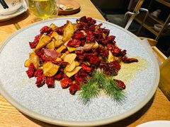 -一朵菌·野生菌探索家火锅(南亚店)