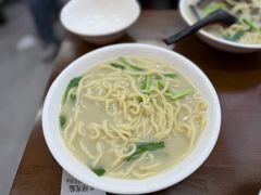 -三百碗宝应长鱼面(板仓街店)