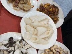 -菌之家·专业纯野生菌火锅·特色炒菌