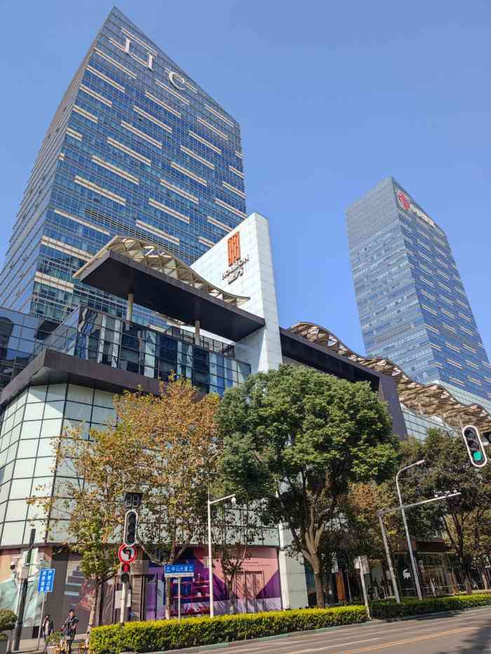 武汉天地壹方南馆-"商场环境很好,人不多,没事来逛一下不错.