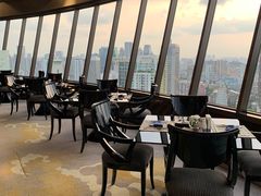 -广州花园酒店-凌璇阁360度高空海鲜自助餐CAROUSEL