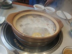 -四点金粥底火锅(沂州里店)