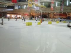 -冠军冰场(环球中心店)