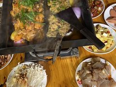 -宏兴烤鱼山庄(宣恩总店)