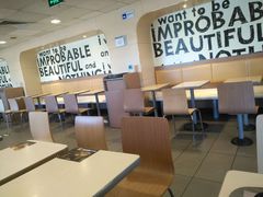 大堂-麦当劳(军博店)