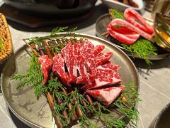 -草家酱蟹炭火烤肉店(珲春南路一店)