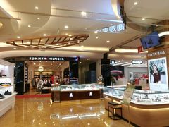 -王府井百货熙地港店