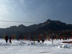 -济南卧虎山滑雪场
