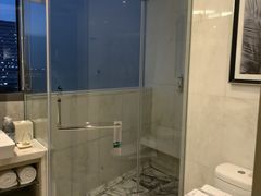 -上海漕河泾万丽酒店