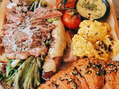 -Mark&Mars Restaurant