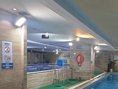 -小蓝鲸游泳培训基地(石景山店)