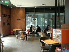 大堂-汉堡王(徐汇绿地缤纷店)