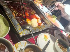 -二荆条·蜀鲜汇城市森林火锅