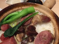 腊味煲仔饭-避风塘(宝山万达店)