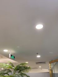 点击看大图 -八佰伴8008星级形象店