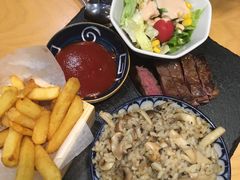 雪花牛肉粒配黑松露烩米饭-红小满休闲餐厅(十全街店)