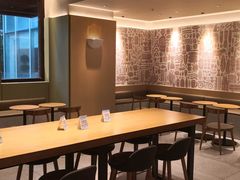 -星巴克臻选(上海中环广场2F店)