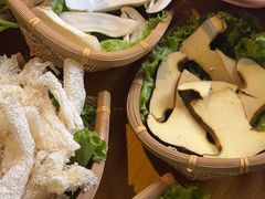 -民食香·腊排骨野生菌美食(木府店)