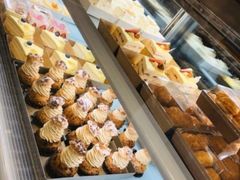 -咖咖熊蛋糕定制·蓝风车动物奶油