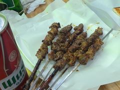 -巴汗羊肉串烧烤店