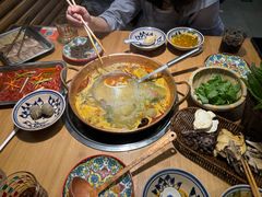 -洱火云南酸菜牛肉火锅(石景山当代商城店)