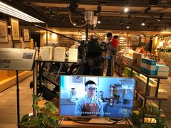 -猫的天空之城概念书店(苏州诚品店)